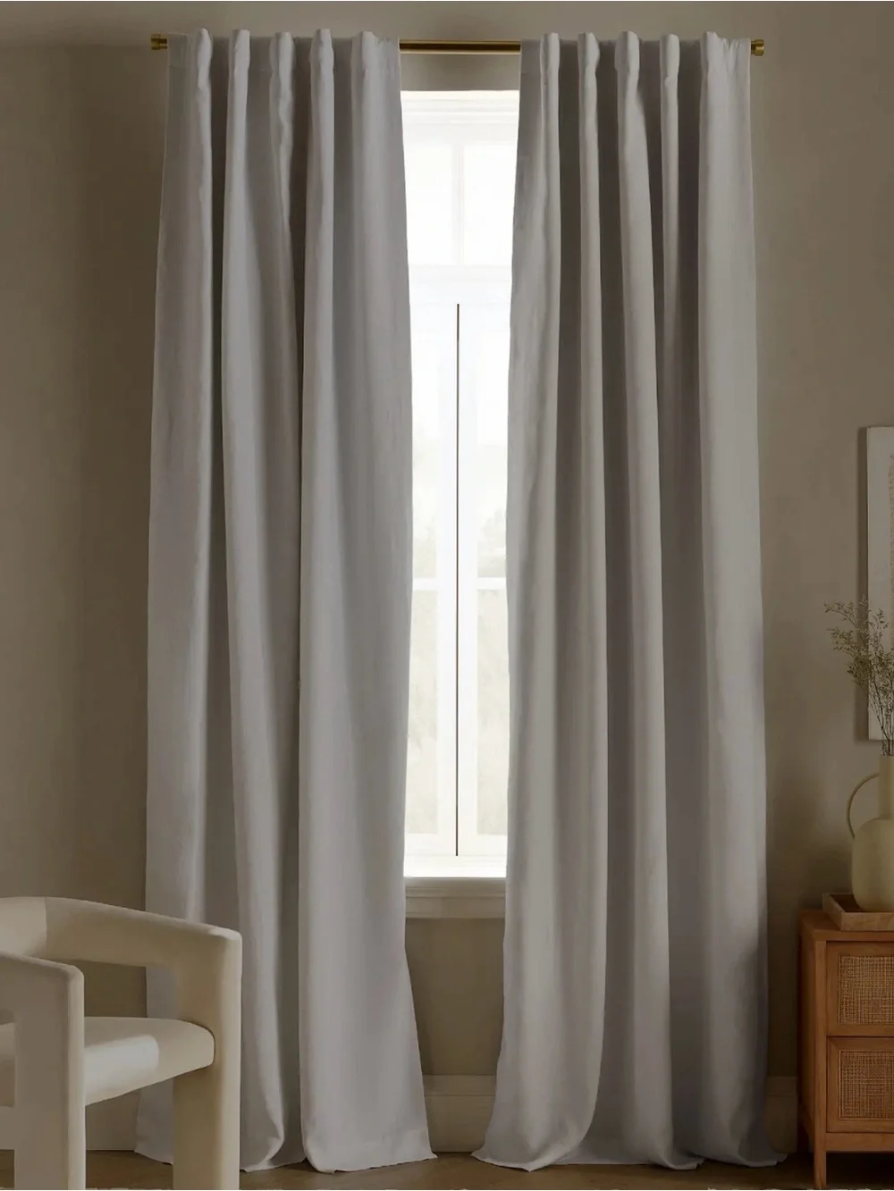 NWOT White European Linen Blackout Curtain 48x120 122 Retail Per Panel